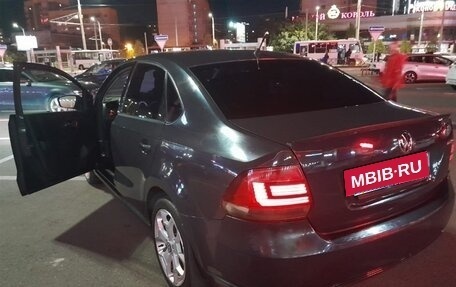 Volkswagen Polo VI (EU Market), 2011 год, 600 000 рублей, 2 фотография