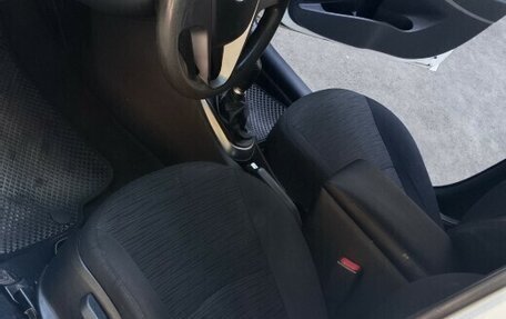 Hyundai Solaris II рестайлинг, 2016 год, 770 000 рублей, 10 фотография