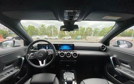 Mercedes-Benz A-Класс, 2021 год, 2 000 000 рублей, 7 фотография