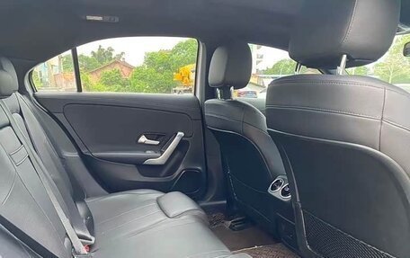 Mercedes-Benz A-Класс, 2021 год, 2 000 000 рублей, 9 фотография