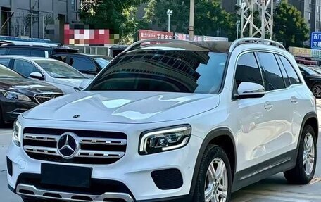 Mercedes-Benz GLB, 2021 год, 2 300 000 рублей, 1 фотография