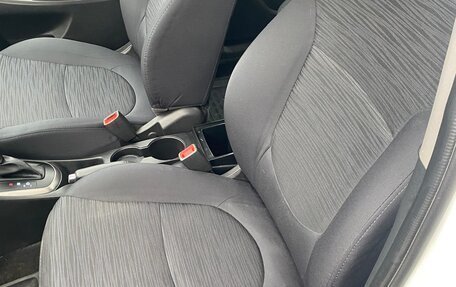 Hyundai Solaris II рестайлинг, 2016 год, 1 050 000 рублей, 11 фотография