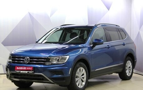 Volkswagen Tiguan II, 2018 год, 2 585 000 рублей, 1 фотография