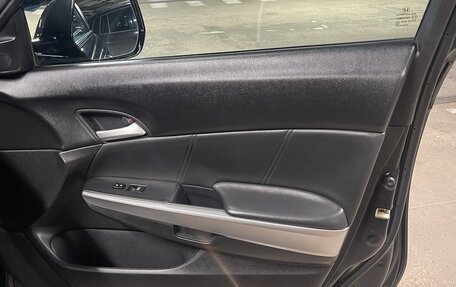 Honda Crosstour I рестайлинг, 2014 год, 1 400 000 рублей, 13 фотография