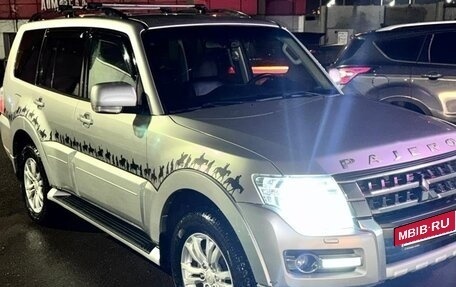 Mitsubishi Pajero IV, 2018 год, 3 000 000 рублей, 3 фотография