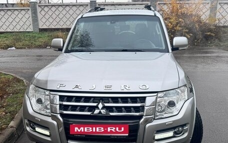 Mitsubishi Pajero IV, 2018 год, 3 000 000 рублей, 5 фотография
