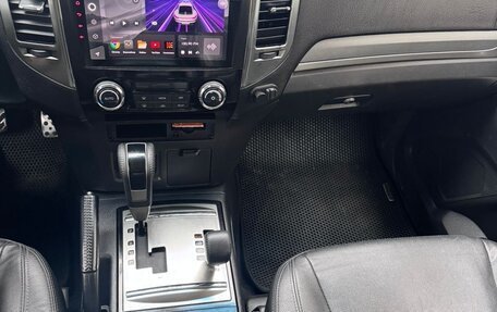 Mitsubishi Pajero IV, 2018 год, 3 000 000 рублей, 13 фотография