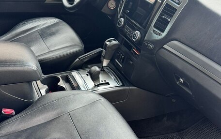 Mitsubishi Pajero IV, 2018 год, 3 000 000 рублей, 14 фотография