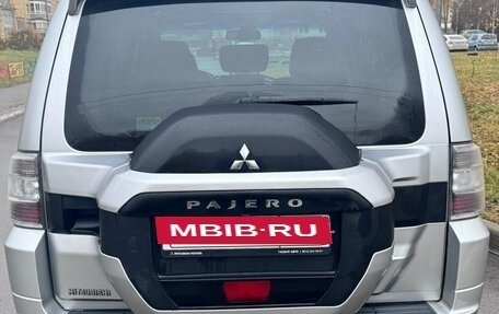 Mitsubishi Pajero IV, 2018 год, 3 000 000 рублей, 11 фотография