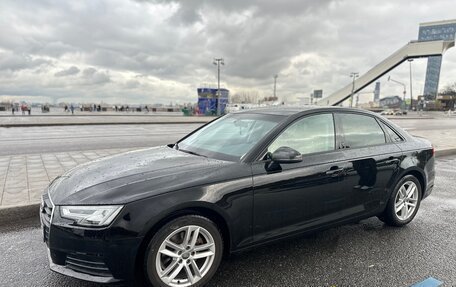 Audi A4, 2019 год, 2 380 000 рублей, 3 фотография