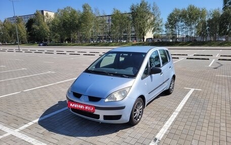 Mitsubishi Colt VI рестайлинг, 2004 год, 390 000 рублей, 2 фотография