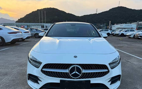 Mercedes-Benz A-Класс, 2021 год, 1 610 000 рублей, 3 фотография