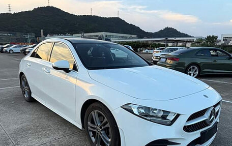 Mercedes-Benz A-Класс, 2021 год, 1 610 000 рублей, 2 фотография