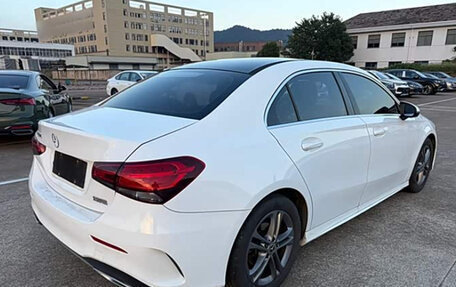 Mercedes-Benz A-Класс, 2021 год, 1 610 000 рублей, 5 фотография