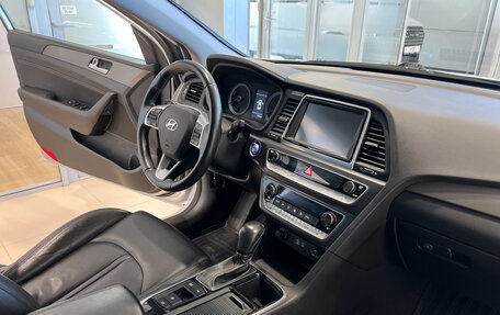 Hyundai Sonata VII, 2019 год, 1 870 000 рублей, 23 фотография