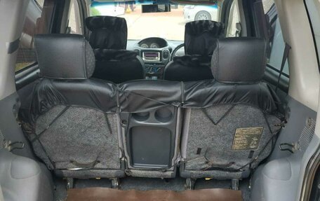 Toyota FunCargo, 2002 год, 425 000 рублей, 9 фотография