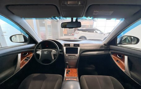 Toyota Camry, 2010 год, 1 200 000 рублей, 18 фотография