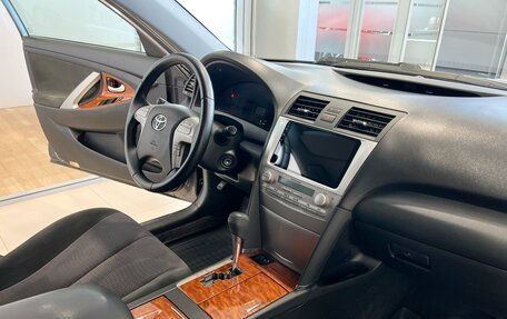 Toyota Camry, 2010 год, 1 200 000 рублей, 20 фотография