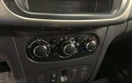 Renault Sandero II рестайлинг, 2018 год, 1 110 000 рублей, 22 фотография