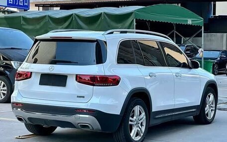 Mercedes-Benz GLB, 2021 год, 2 300 000 рублей, 4 фотография