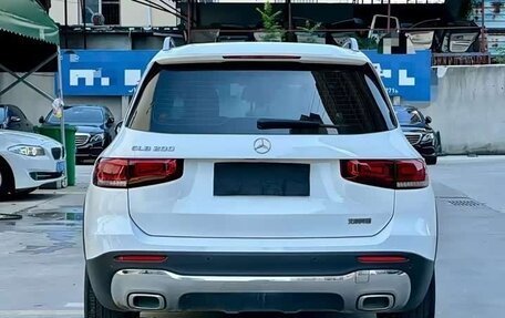 Mercedes-Benz GLB, 2021 год, 2 300 000 рублей, 5 фотография