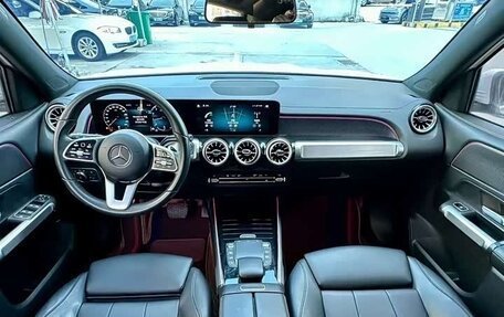 Mercedes-Benz GLB, 2021 год, 2 300 000 рублей, 6 фотография