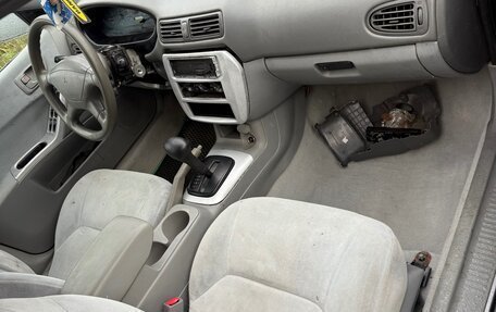 Mitsubishi Galant VIII, 2002 год, 250 000 рублей, 11 фотография