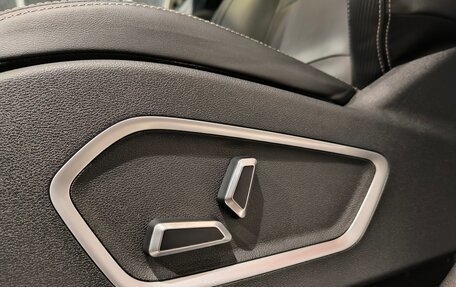 Geely Atlas, 2023 год, 1 940 000 рублей, 8 фотография