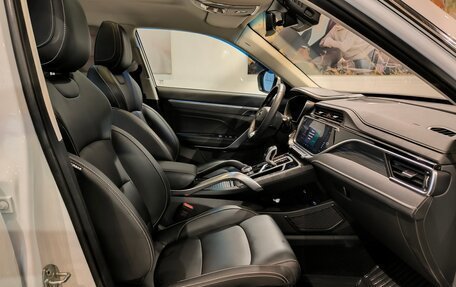 Geely Atlas, 2023 год, 1 940 000 рублей, 15 фотография