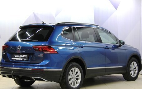 Volkswagen Tiguan II, 2018 год, 2 585 000 рублей, 6 фотография