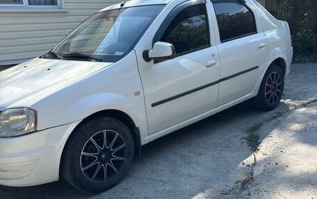 Renault Logan I, 2013 год, 330 000 рублей, 1 фотография