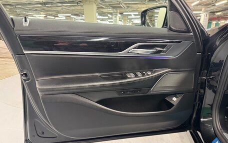 BMW 7 серия, 2019 год, 5 650 000 рублей, 13 фотография