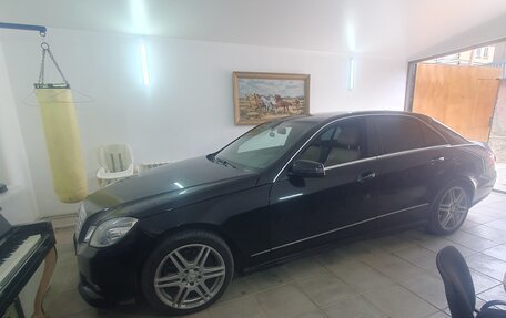 Mercedes-Benz E-Класс, 2009 год, 1 400 000 рублей, 6 фотография