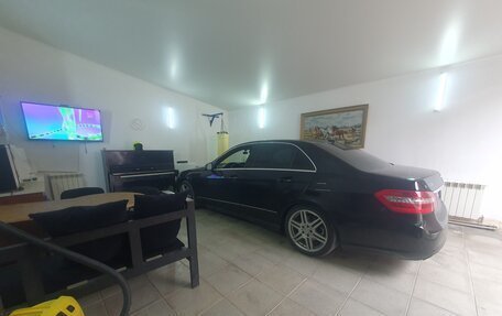 Mercedes-Benz E-Класс, 2009 год, 1 400 000 рублей, 7 фотография