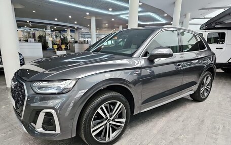 Audi Q5, 2023 год, 6 455 500 рублей, 2 фотография