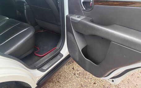 Hyundai Santa Fe III рестайлинг, 2010 год, 1 100 000 рублей, 16 фотография