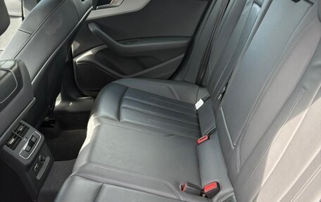 Audi A4, 2019 год, 2 050 000 рублей, 13 фотография