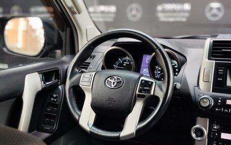 Toyota Land Cruiser Prado 150 рестайлинг 2, 2010 год, 2 666 000 рублей, 28 фотография