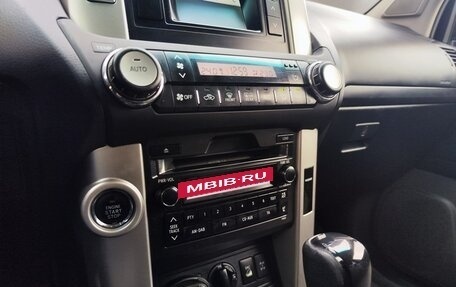 Toyota Land Cruiser Prado 150 рестайлинг 2, 2010 год, 2 666 000 рублей, 24 фотография