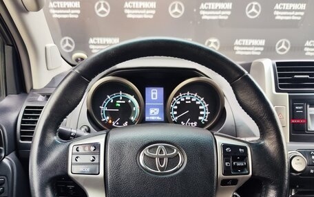 Toyota Land Cruiser Prado 150 рестайлинг 2, 2010 год, 2 666 000 рублей, 20 фотография