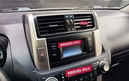 Toyota Land Cruiser Prado 150 рестайлинг 2, 2010 год, 2 666 000 рублей, 23 фотография