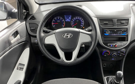 Hyundai Solaris II рестайлинг, 2011 год, 539 000 рублей, 18 фотография