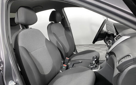 Hyundai Solaris II рестайлинг, 2011 год, 539 000 рублей, 17 фотография