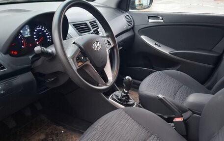 Hyundai Solaris II рестайлинг, 2014 год, 749 000 рублей, 8 фотография