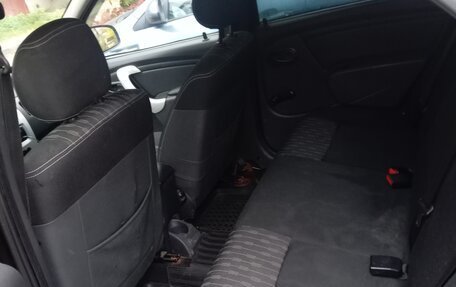 Renault Logan I, 2013 год, 280 000 рублей, 7 фотография