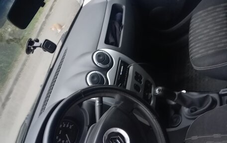 Renault Logan I, 2013 год, 280 000 рублей, 8 фотография