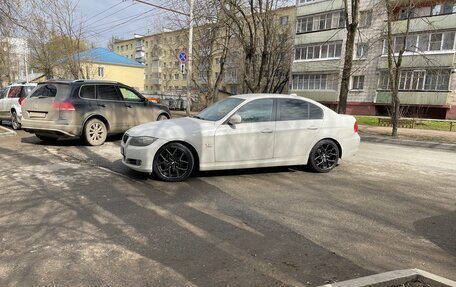 BMW 3 серия, 2011 год, 1 500 000 рублей, 8 фотография
