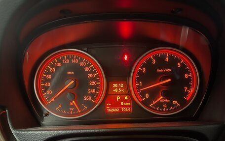 BMW 3 серия, 2011 год, 1 500 000 рублей, 13 фотография