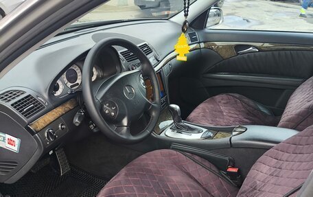 Mercedes-Benz E-Класс, 2005 год, 980 000 рублей, 6 фотография