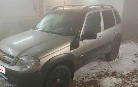 Chevrolet Niva I рестайлинг, 2016 год, 530 000 рублей, 5 фотография